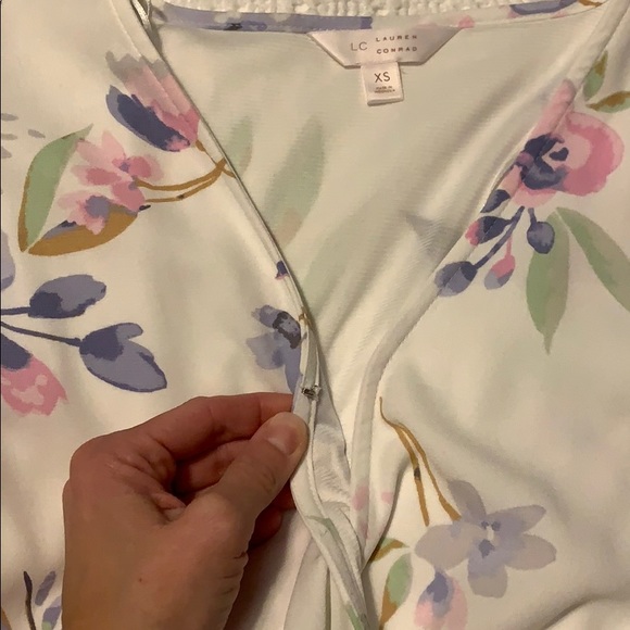 Lauren Conrad White Dress with Spring Flowers - Picture 3 of 3